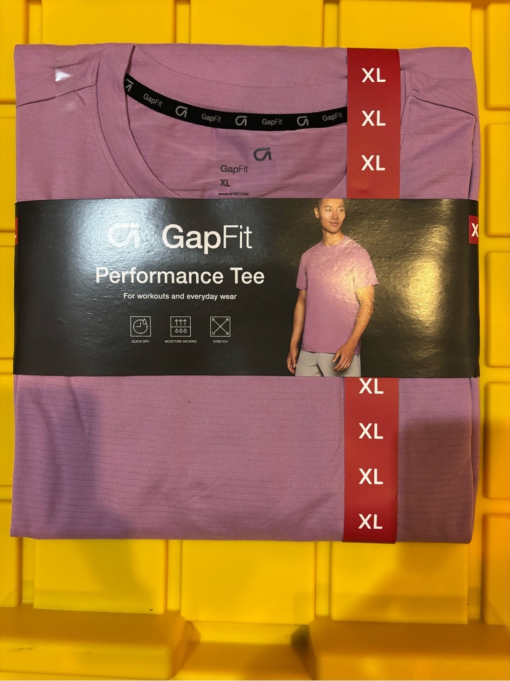 GAP GapFit Performance Tee in Lavender Pink - Men’s XL